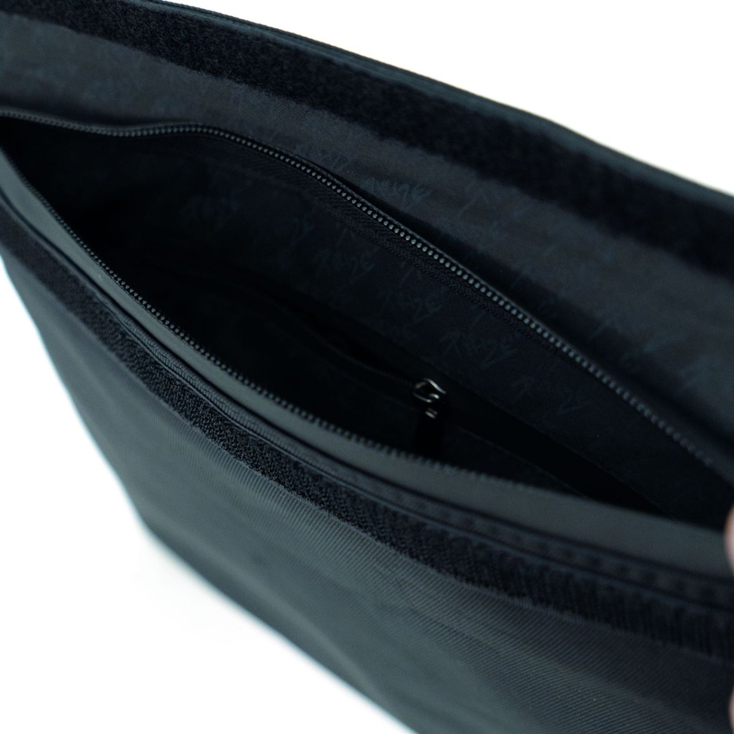 PURIZE® Smell-Proof Bag - Medium Zip Open