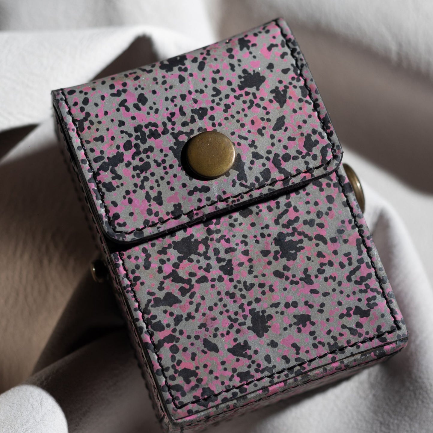 Luxury Cigarette Leather Case | Stylish Holder For 20 Cigarettes