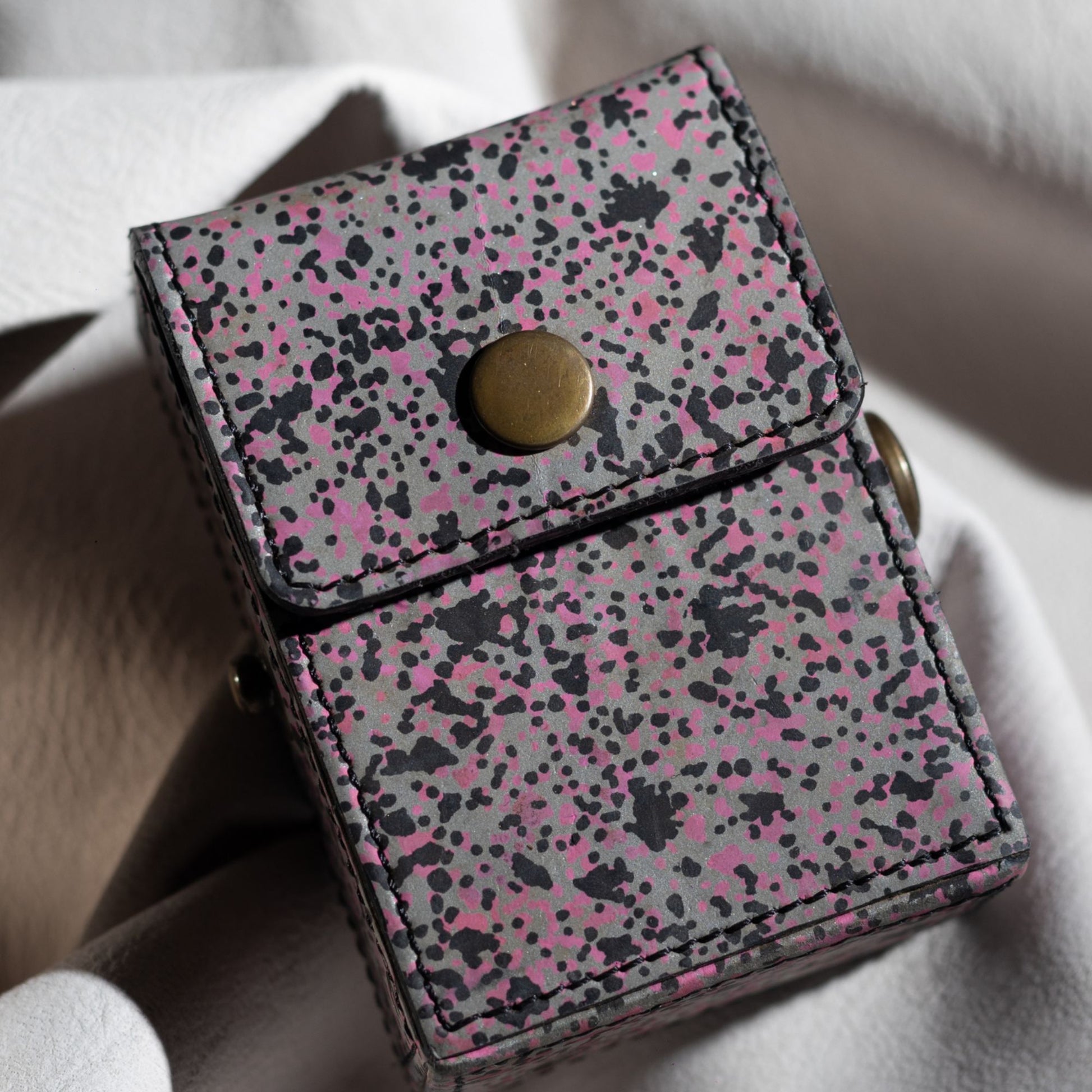 Luxury Cigarette Leather Case | Stylish Holder For 20 Cigarettes